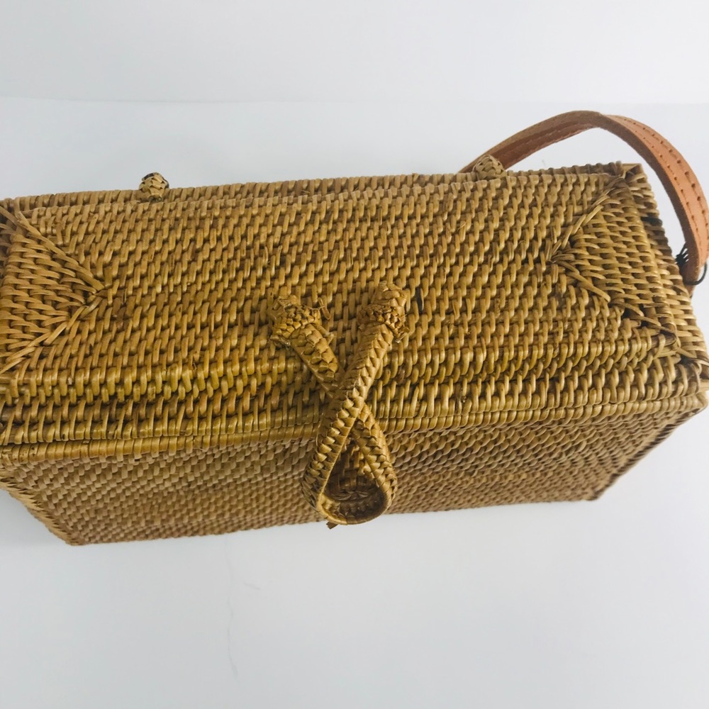Handcrafted woven bag - Picture 5 of 6